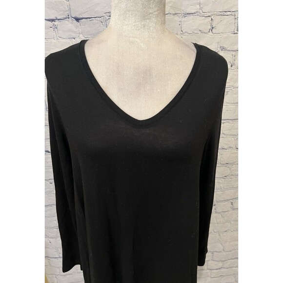 CHICO'S ULTIMATE TEE V-Neck T-Shirt Solid Black Long Sleeve Size 1/M/8 - Picture 2 of 8